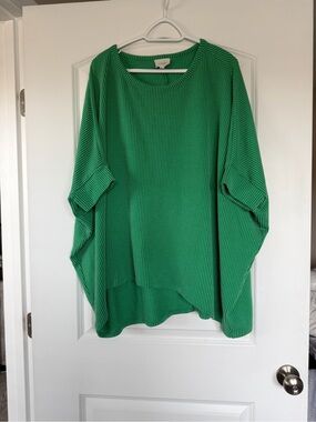 ANDREE BY UNIT Oversized Ribbed Tunic in Bright Green